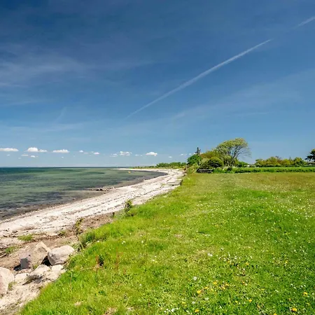 Дом отдыха Nordals With Panoramic Views Of Lillebaelt *